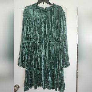 SHEIN Green Velvet Mini Dress